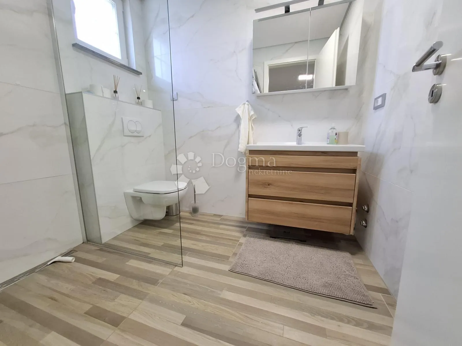poreč - samostojeća vila na mirnoj lokaciji - slika 15