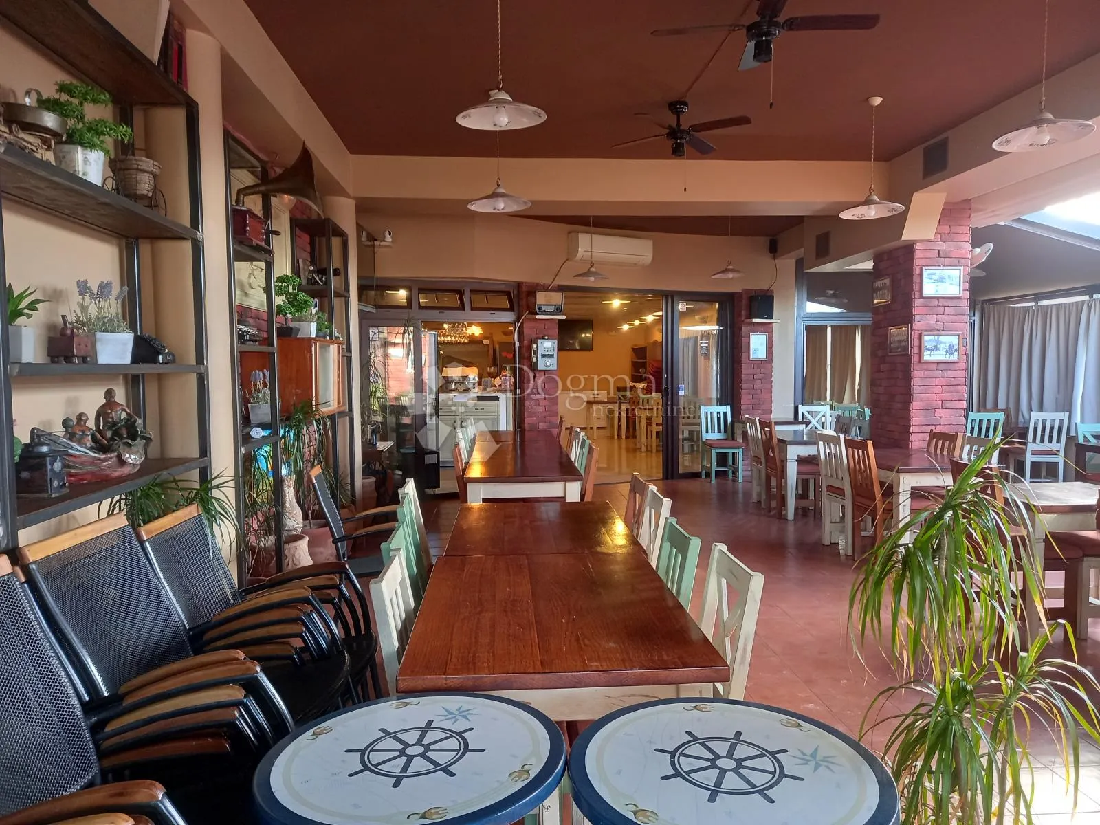 kompletno opremljen bistro / restoran – zaton - slika 3