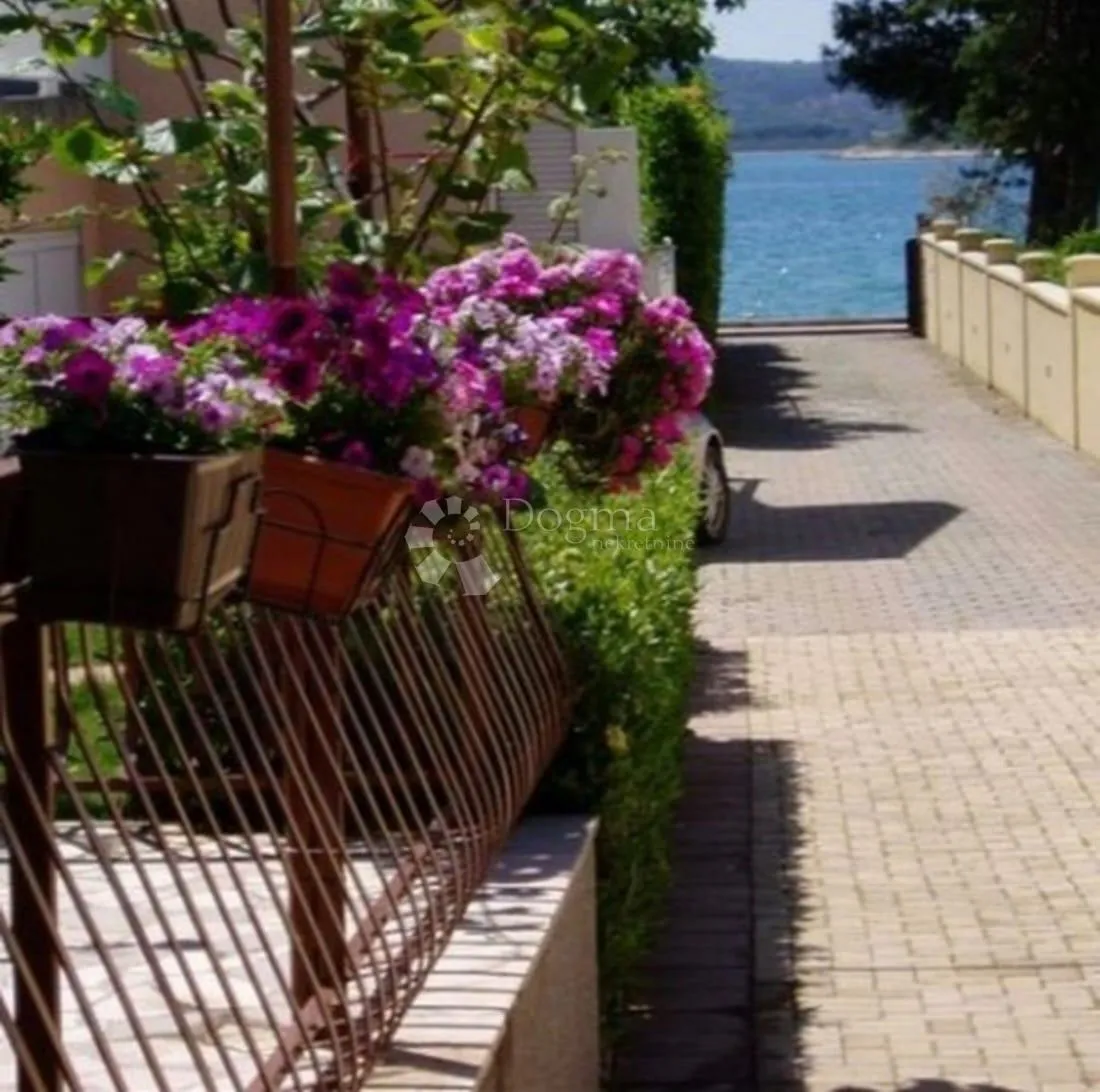 kuća 50m od mora - slika 3
