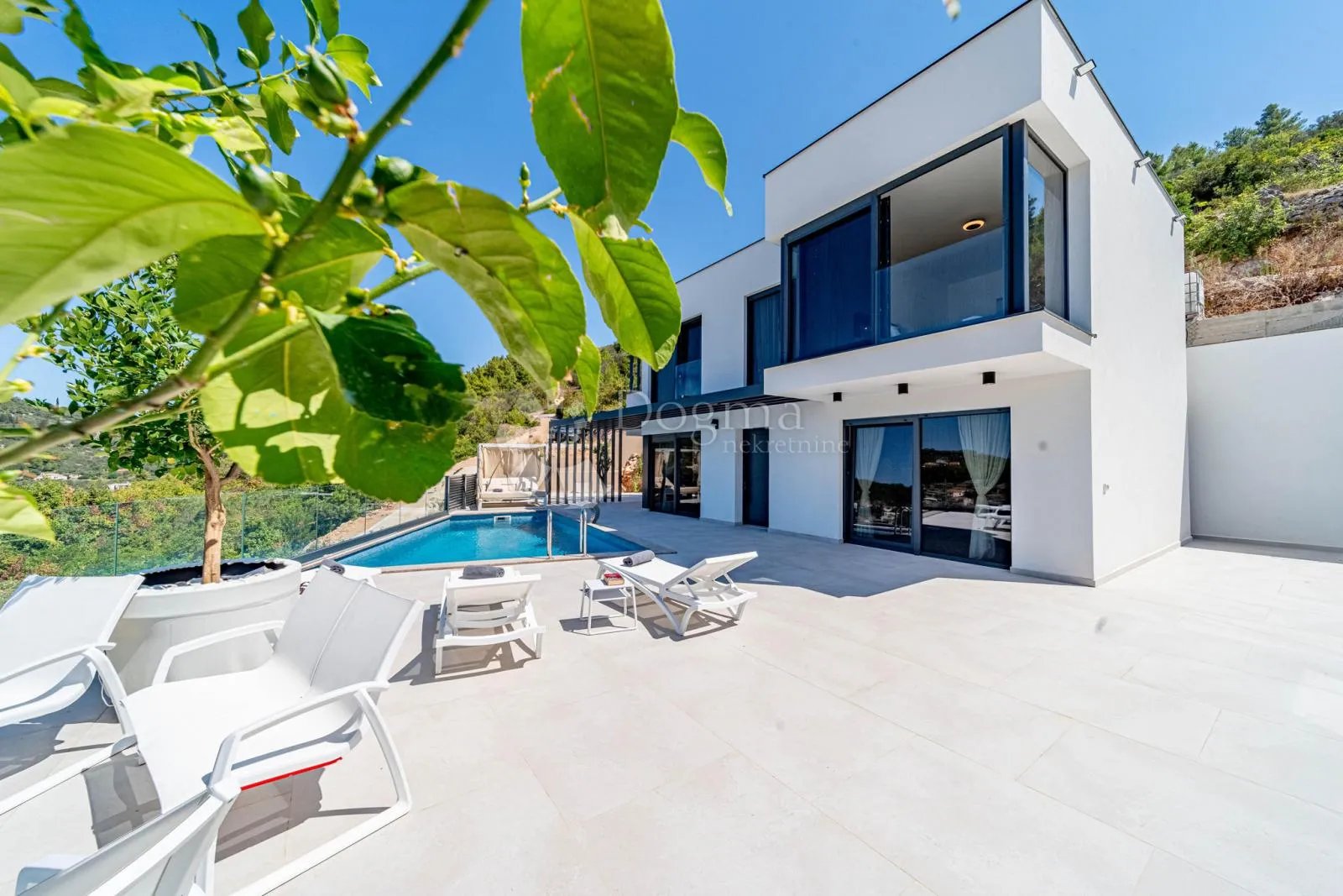 ekskluzivna moderna vila s panoramskim pogledom na more, vela luka - slika 31
