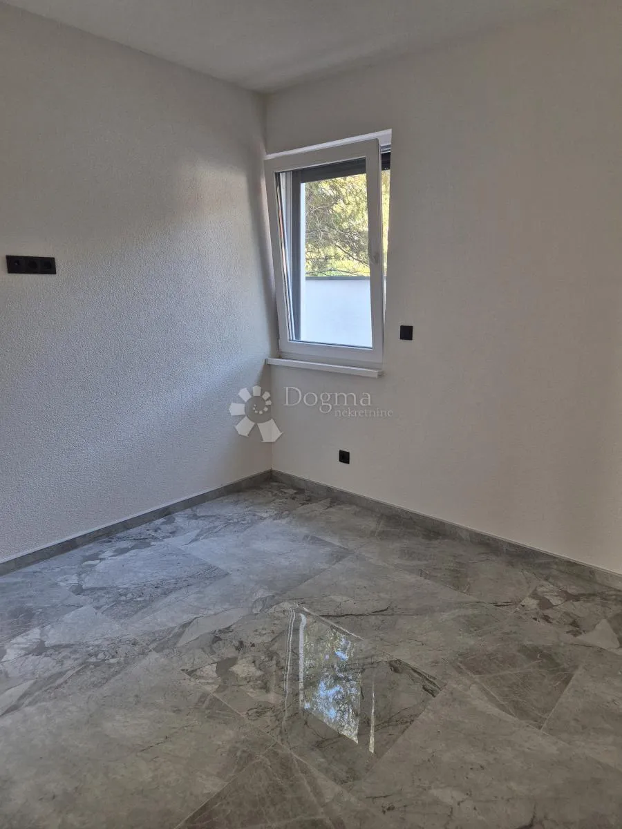 seline/starigrad - dvosoban stan 20 m od mora s4 - slika 4