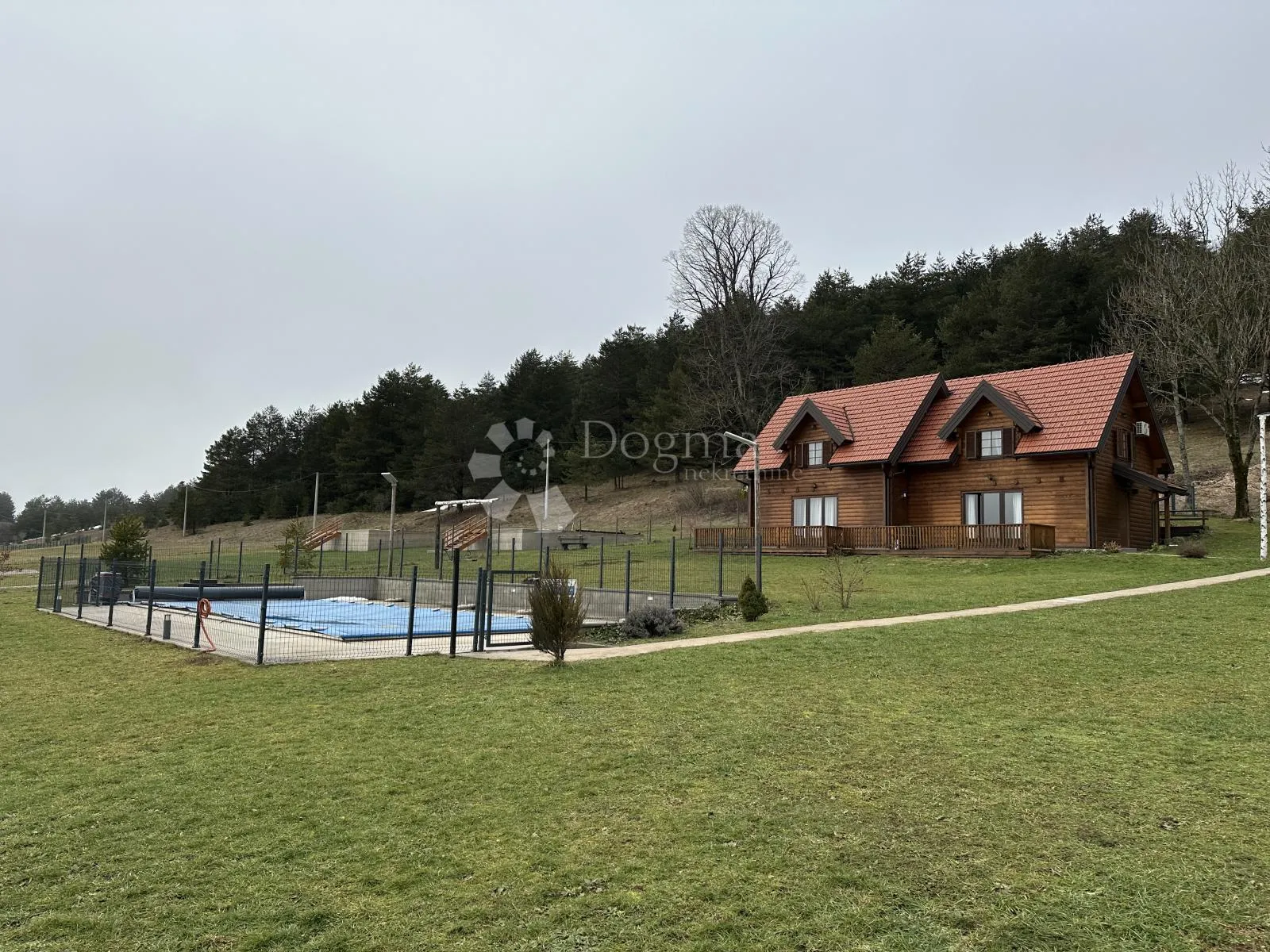 resort u srcu like nadomak plitvica - uhodan posao !!! - slika 33