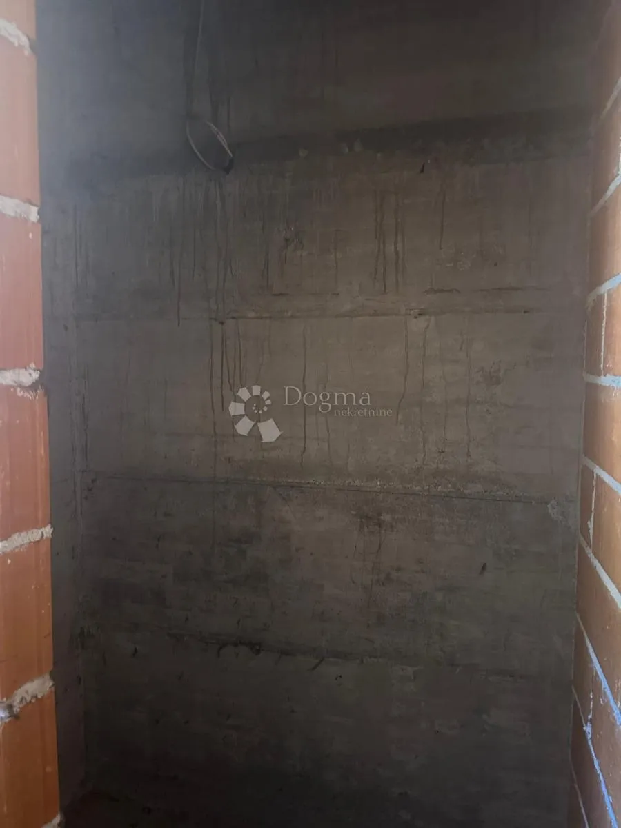 rijetkost u centru varaždina – povijesna vila s velikim potencijalom - slika 34