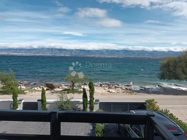 luksuzna nekretnina na idiličnoj lokaciji - 1. red do mora! - slika 18