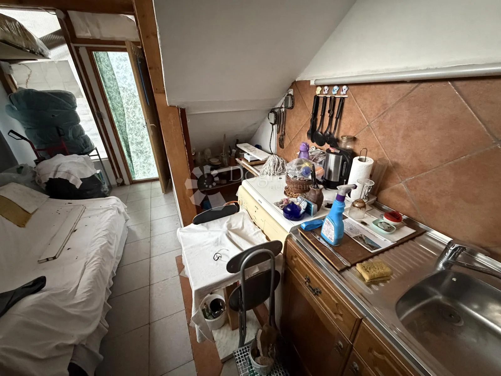 tisno – kuća u nizu na odličnoj lokaciji - slika 14