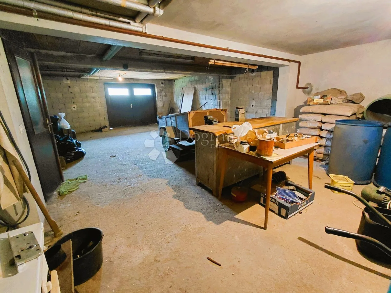 kuća 360m2 s građevinskim zemljištem donje ladanje - slika 13