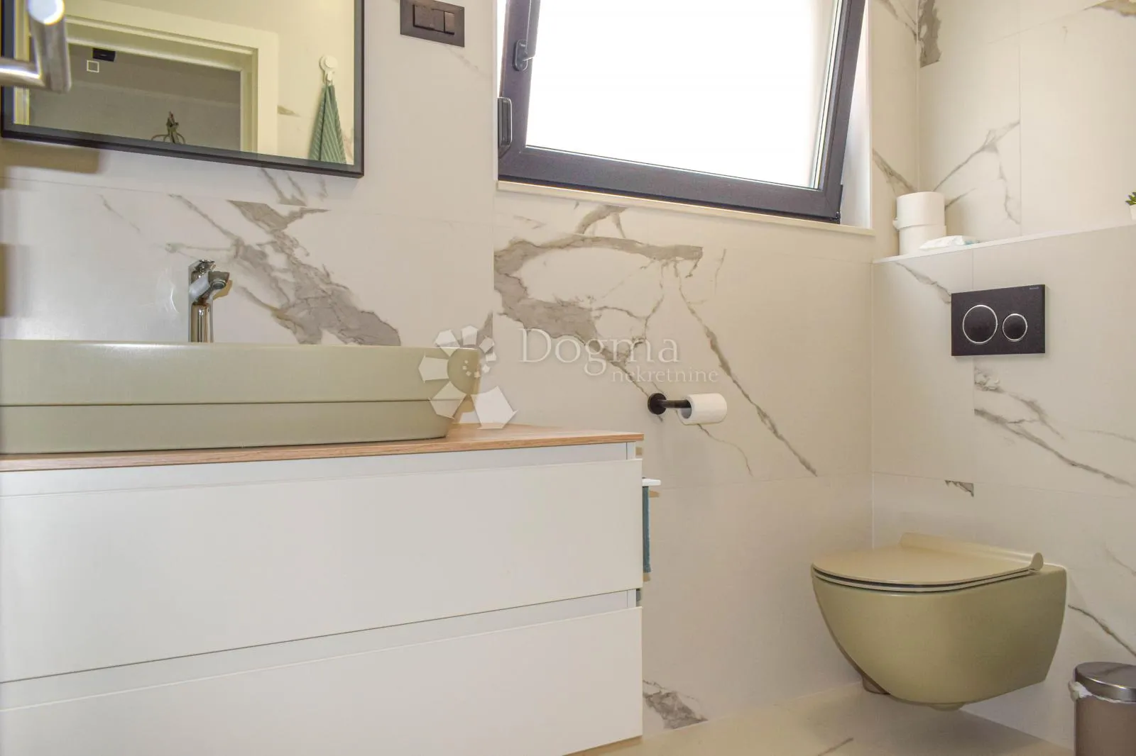 rovinj okolica, moderna luksuzna prizemnica s 3 spavaće sobe - slika 16