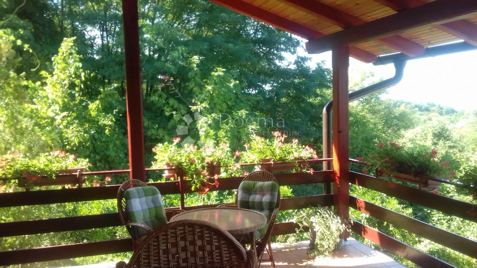 luksuz u elitnom kvartu petrinje - slika 15