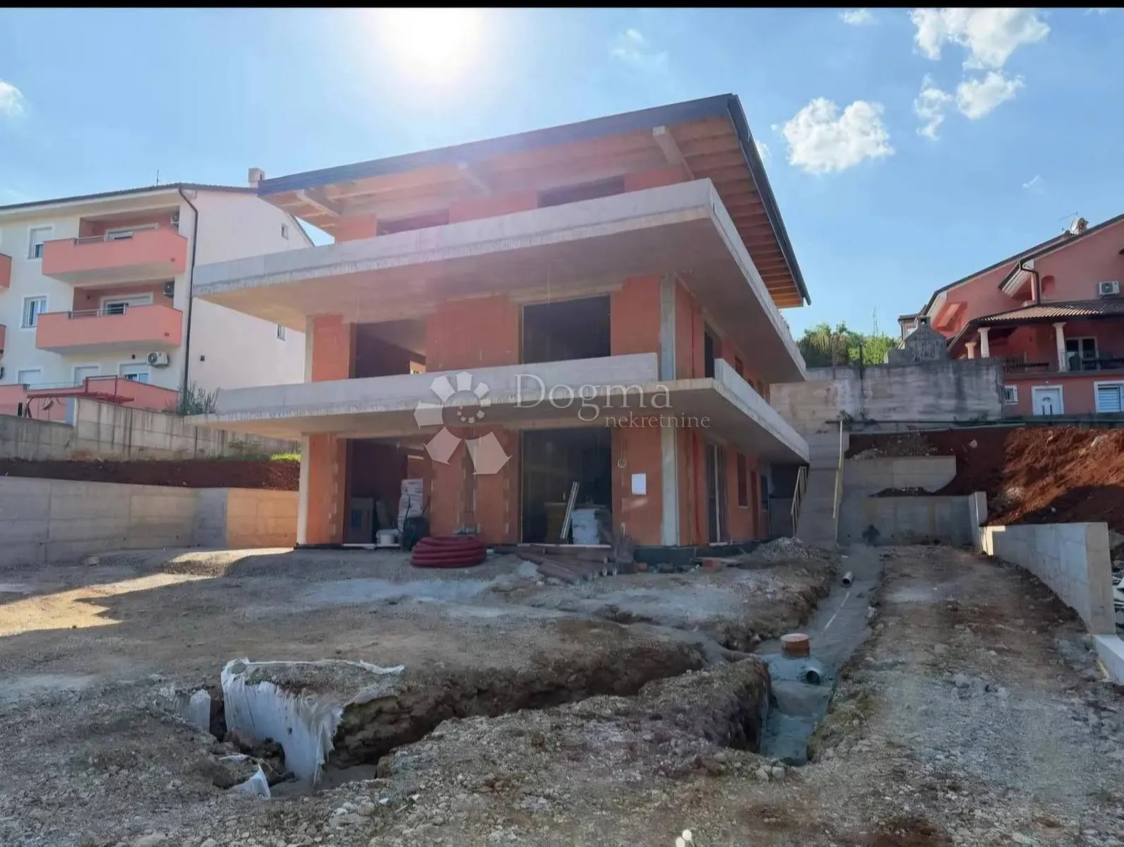 dva stana u modernoj novogradnji u iki! 90m2 - slika 1