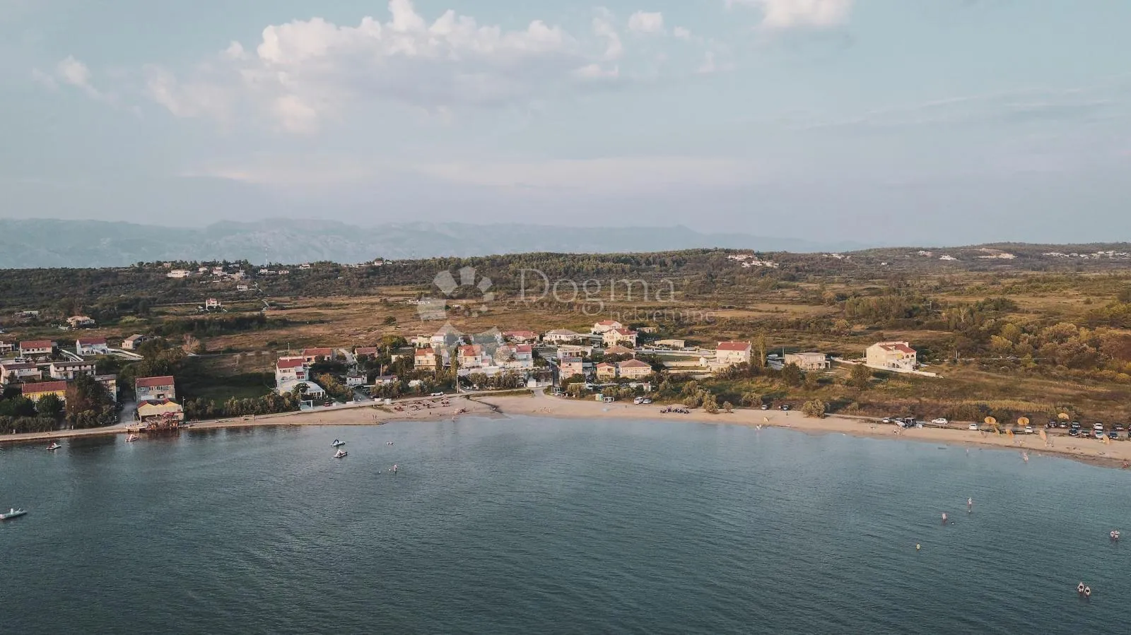 ljubač - građevinsko zemljište 1100 m2 - slika 4