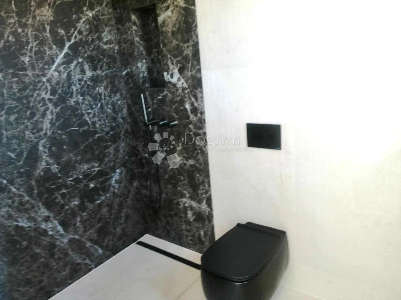 penthouse sa pogledom na more - slika 4