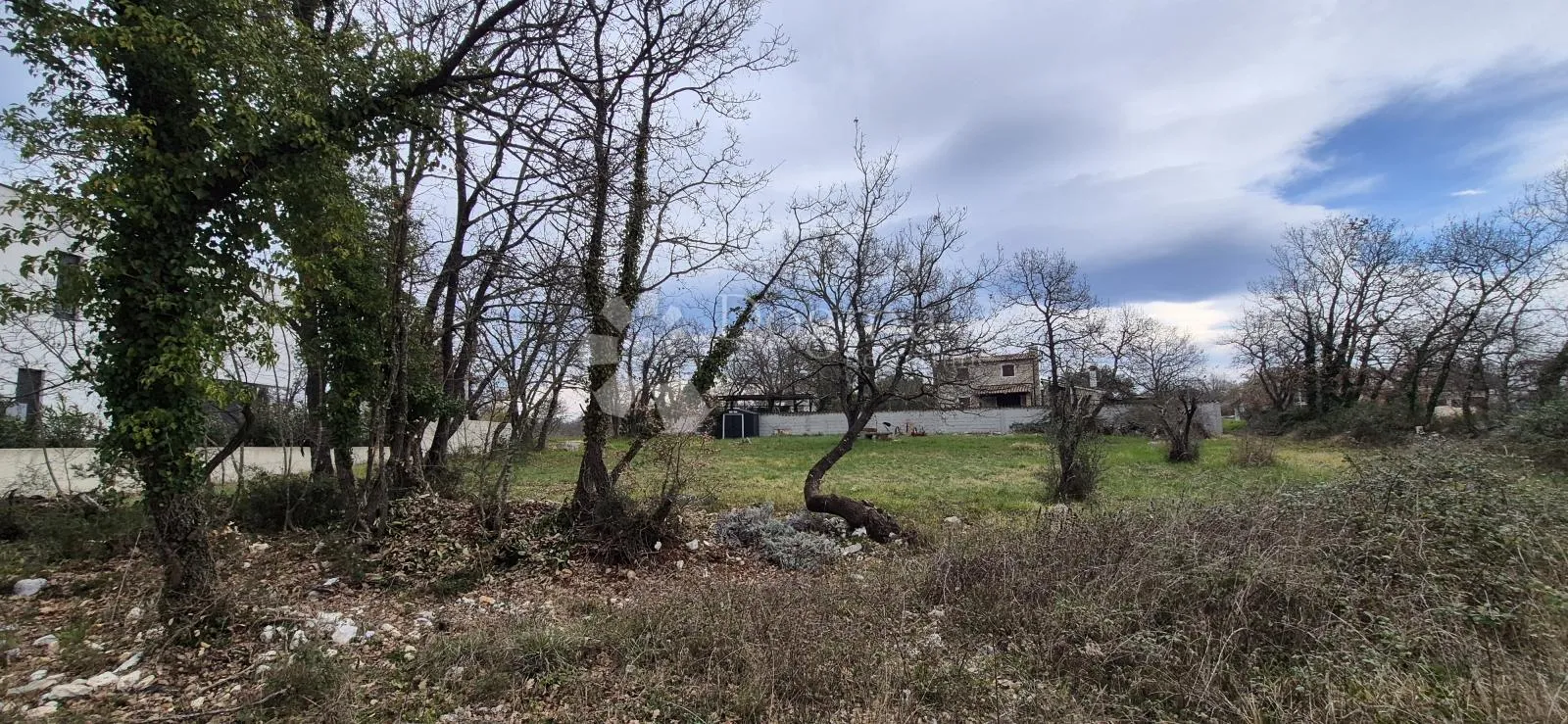građevinsko zemljište za gradnju kuće ili vile površine 1091 m2 - slika 9