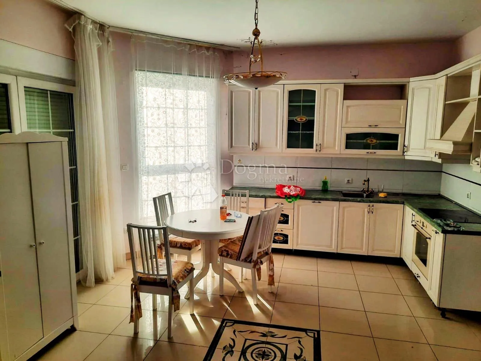 samobor villa 200m2 + zemljište 1653m2 - slika 3