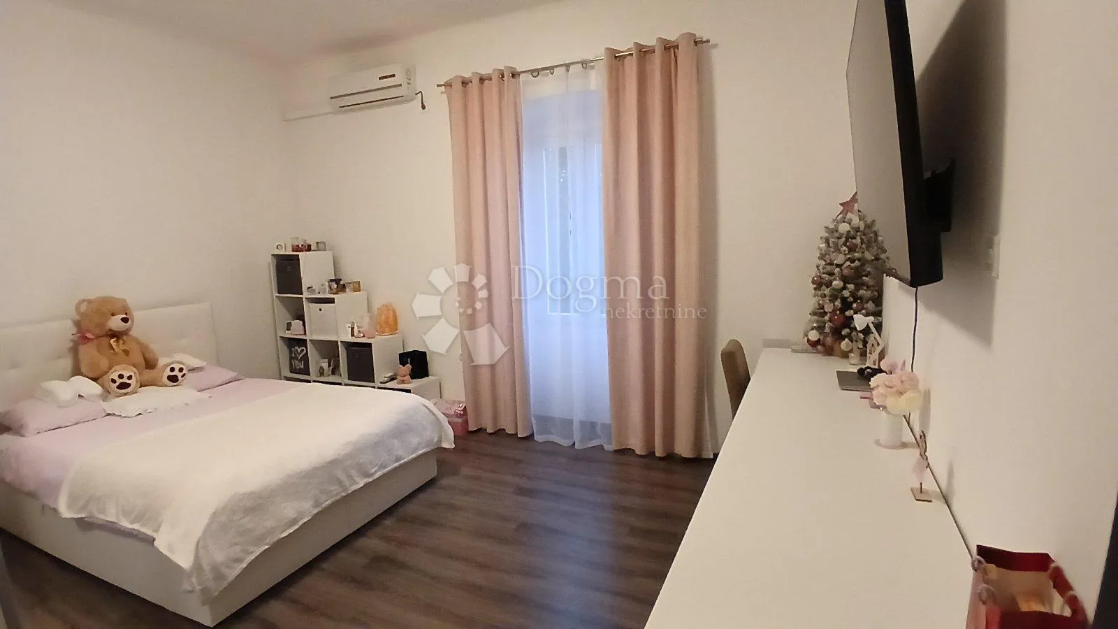 primorska kuća sa bazenom blizu mora - slika 20