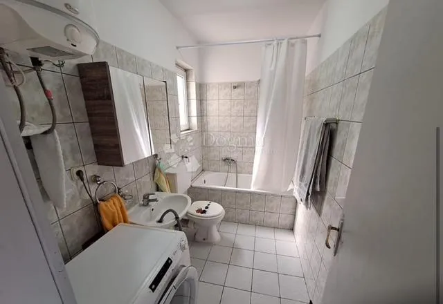 matulji -65m2,2s+db ,balkon blizina centra - slika 7