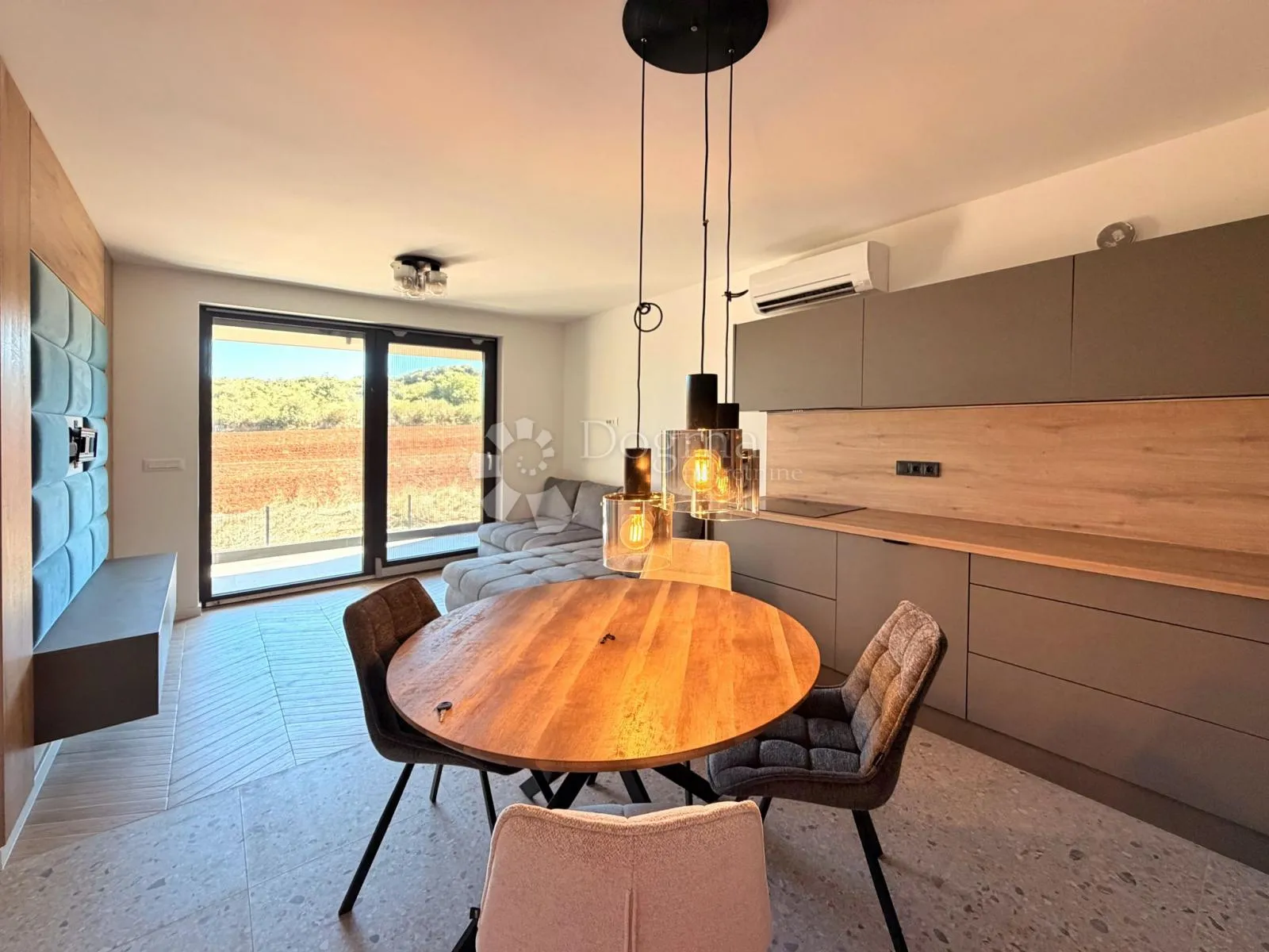 moderan stan 62,50 m² u novogradnji – 200 m od mora - slika 2
