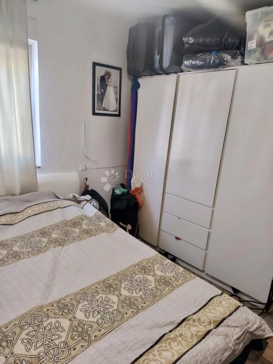 grad krk, na prodaju apartman sa pogledom na more - slika 3