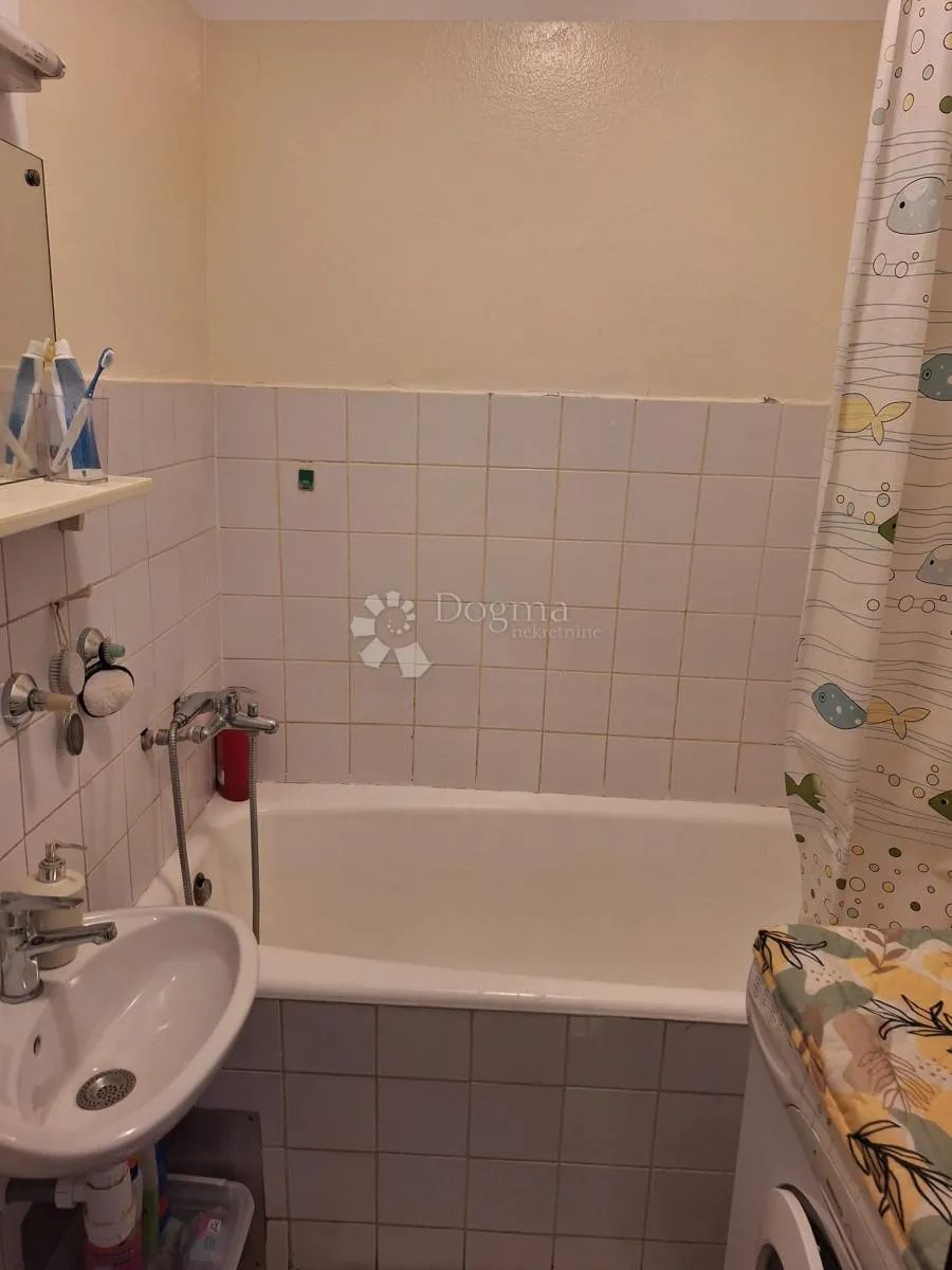 predivan 2-sobni stan 34 m2 s otvorenim pogledom - slika 3