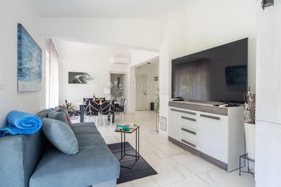 Prizemnica s jacuzzijem u Istri - 110 m², mirna lokacija Barbanštine