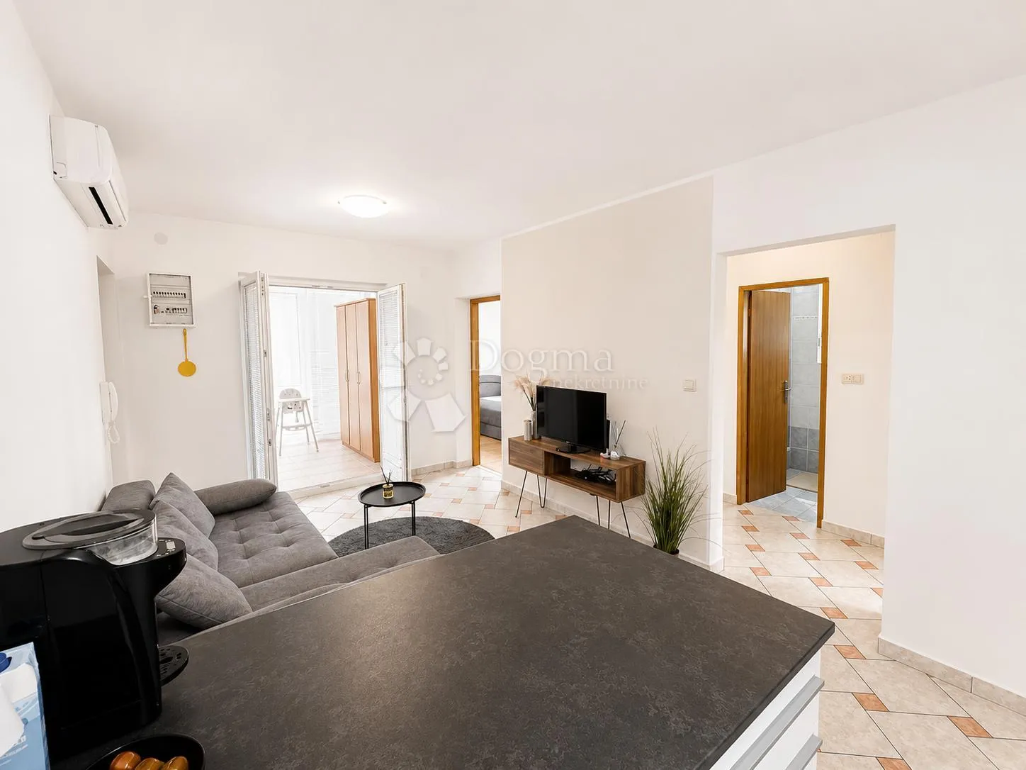 diklo, zadar - komforan renovirani stan 60 m2 - slika 7
