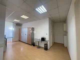 na samo par koraka do korza prodajemo stan od 112.25m2 - slika 2