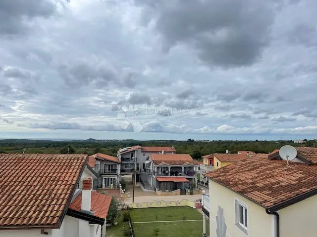 etaža kuće sa dva apartmana - slika 1