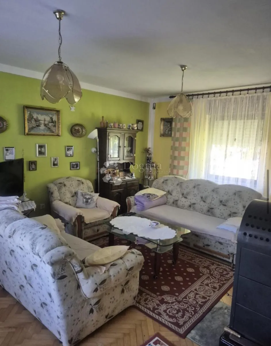 samostojeća kuća u delnicama - slika 1