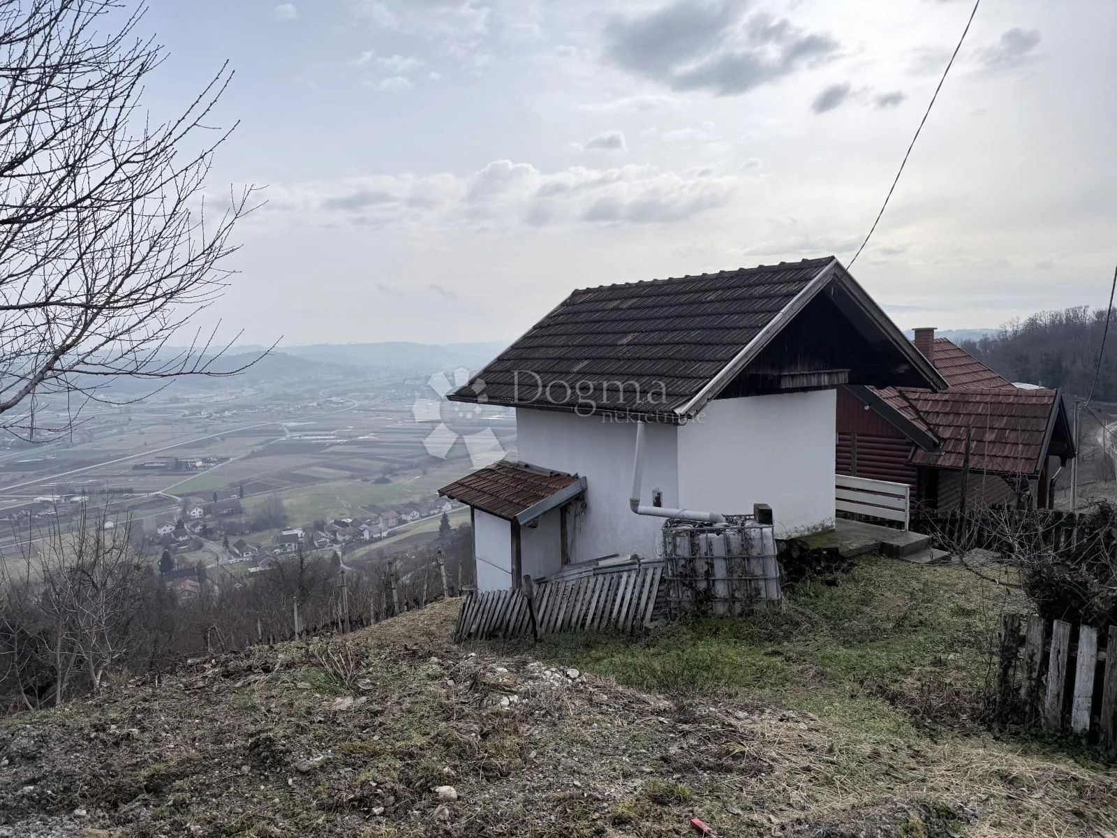 vikendica sa pogledom na sveti križ začretje - slika 6