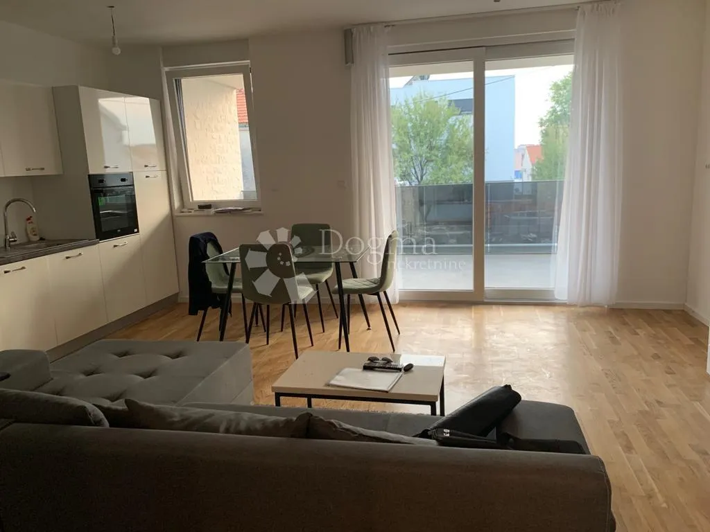 vodice-novogradnja sa garažom, 143m2 - slika 23