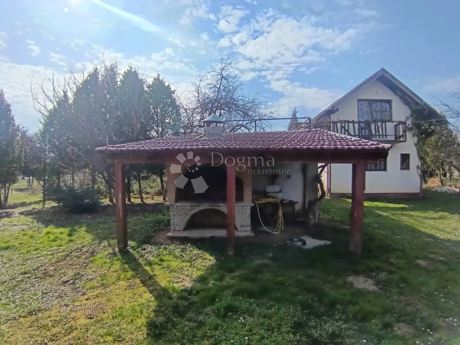 imanje s dva jezera i kućama na 23.755 m²! - slika 16