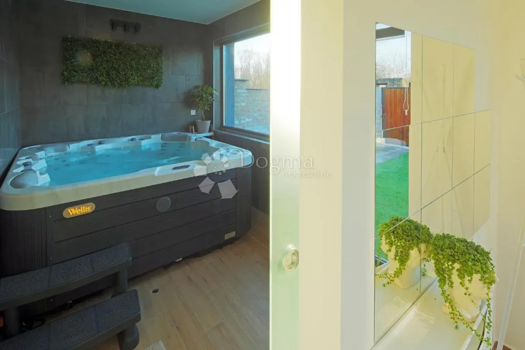 moderne kuće s vrtom i jacuzzijem – prilika za investitore! - slika 16
