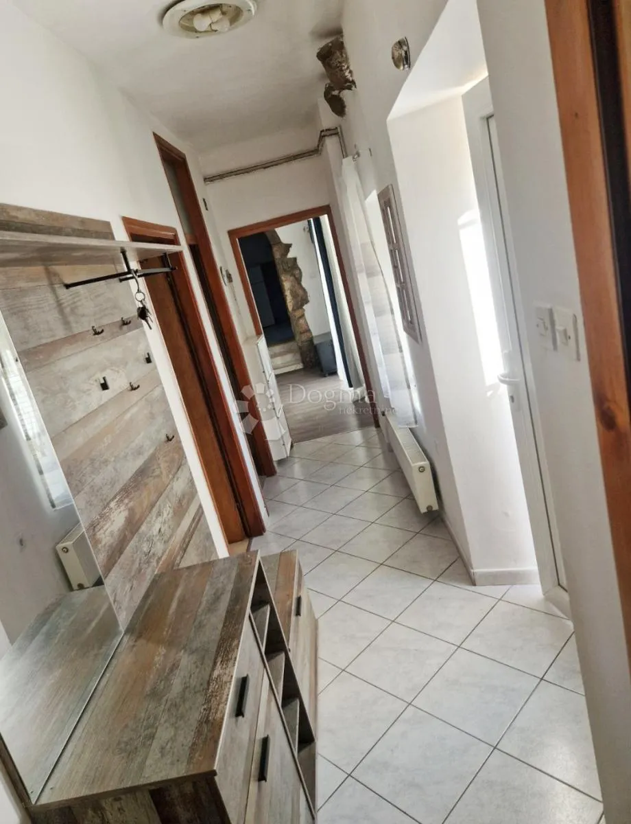 kukuljanovo, novoadaptirani stan za radnike - slika 9