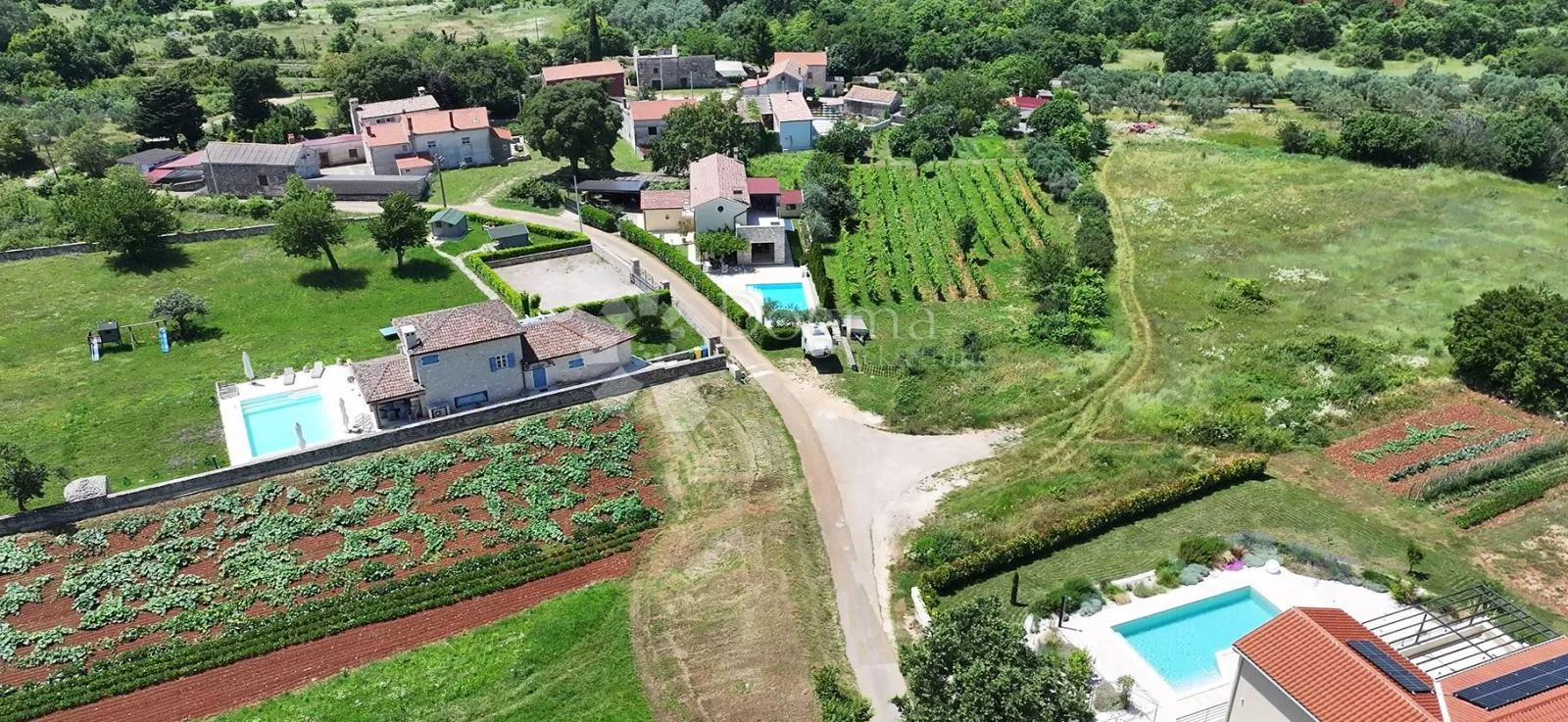 kompleks građevinskog građevinsko poljoprivrednog zemljišta s građevinskom dozvolom, - slika 7