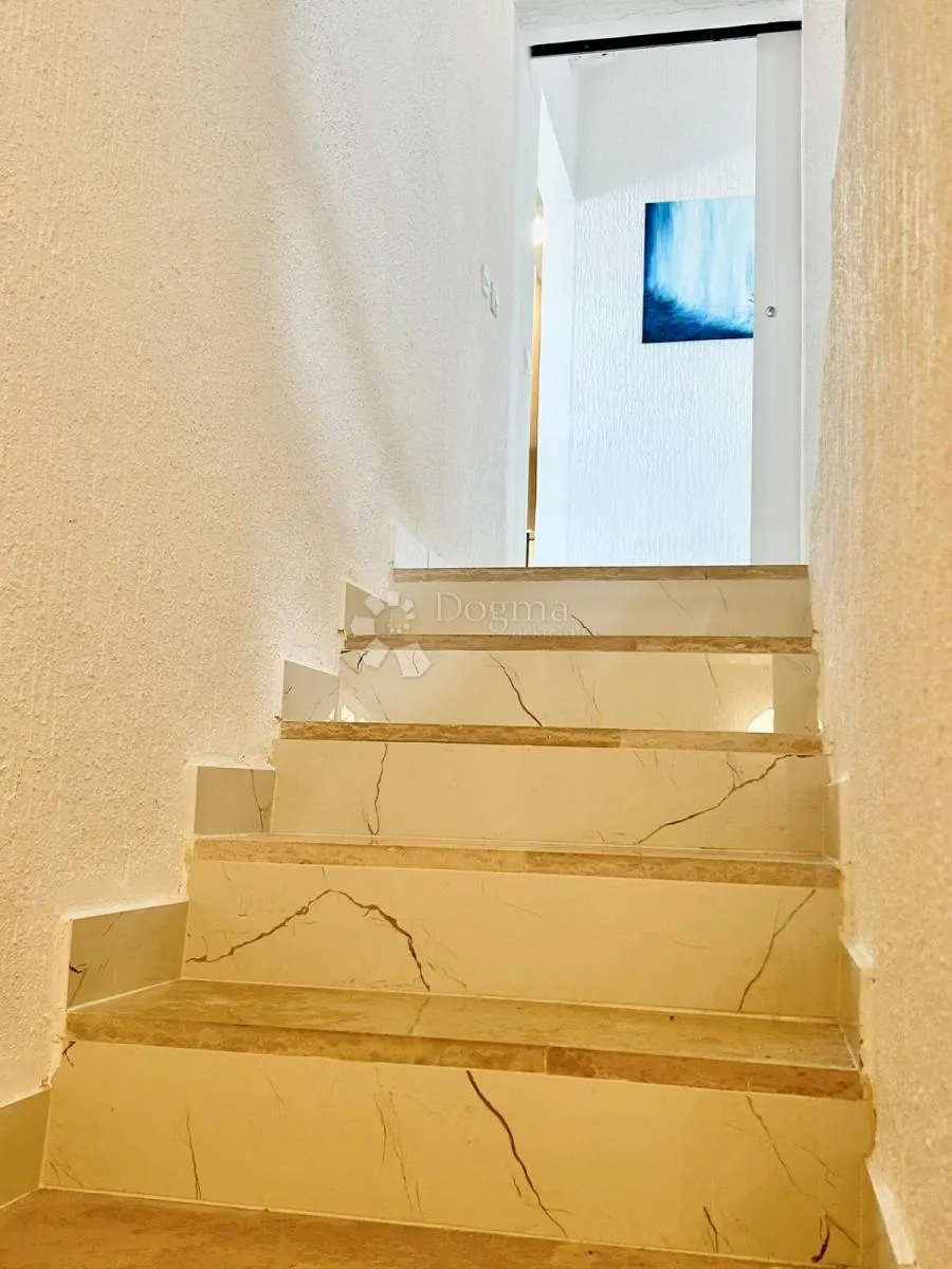 istra, vrsar - stan sa pogledom na more - slika 8