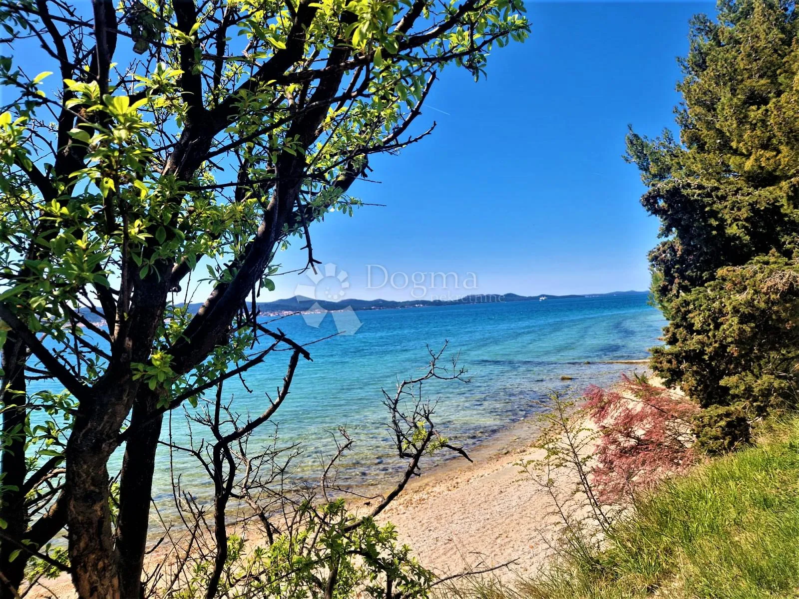 Atraktivna Parcela Na Prodaju - Kolan-Otok Pag - Kolanjski Gajac, Kolan