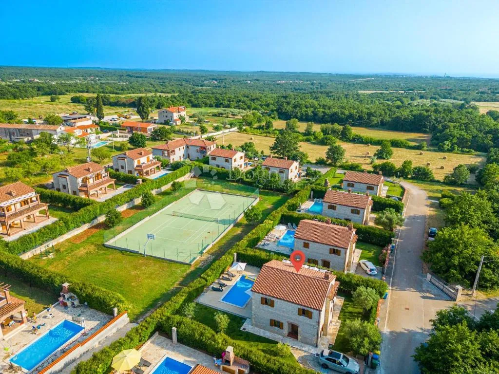prekrasna vila s bazenom – idealna prilika za investiciju! - slika 27