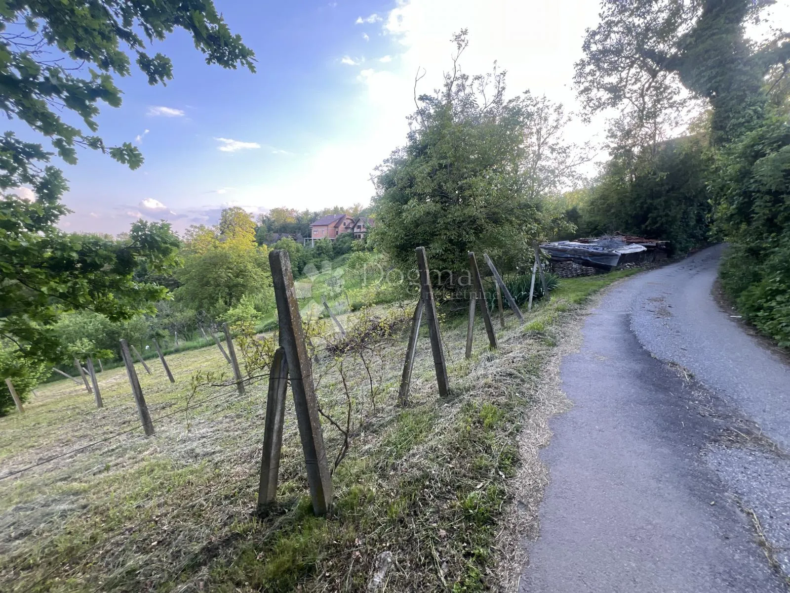 čučerje – poljoprivredno zemljište s pogledom i objektom 1758m2 - slika 8