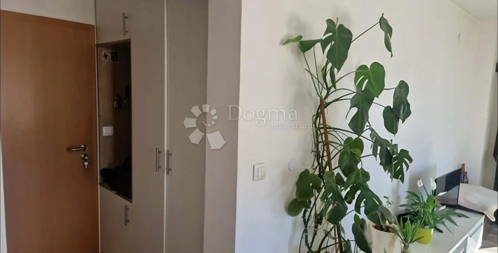 diklo - apartman 50 m2 u blizini mora - slika 9