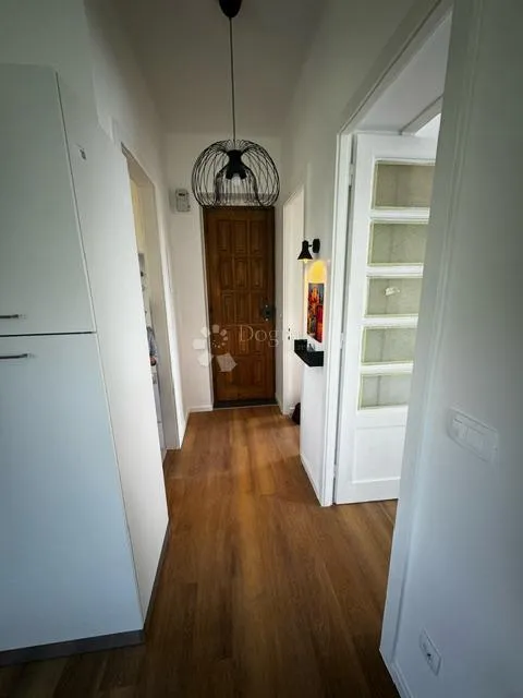 atraktivni, novo adaptirani stan na kozali - slika 8