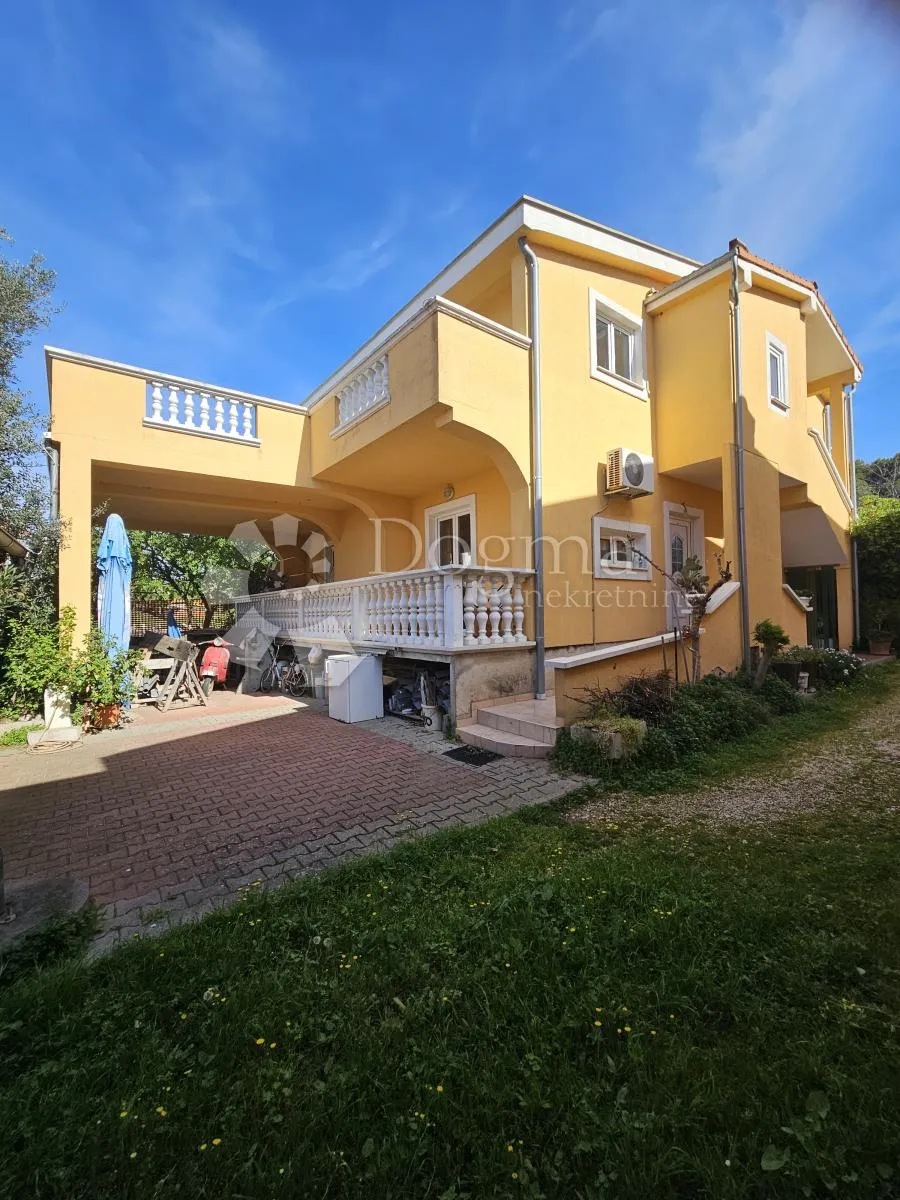 apartmanska kuća u pakoštanima - slika 6
