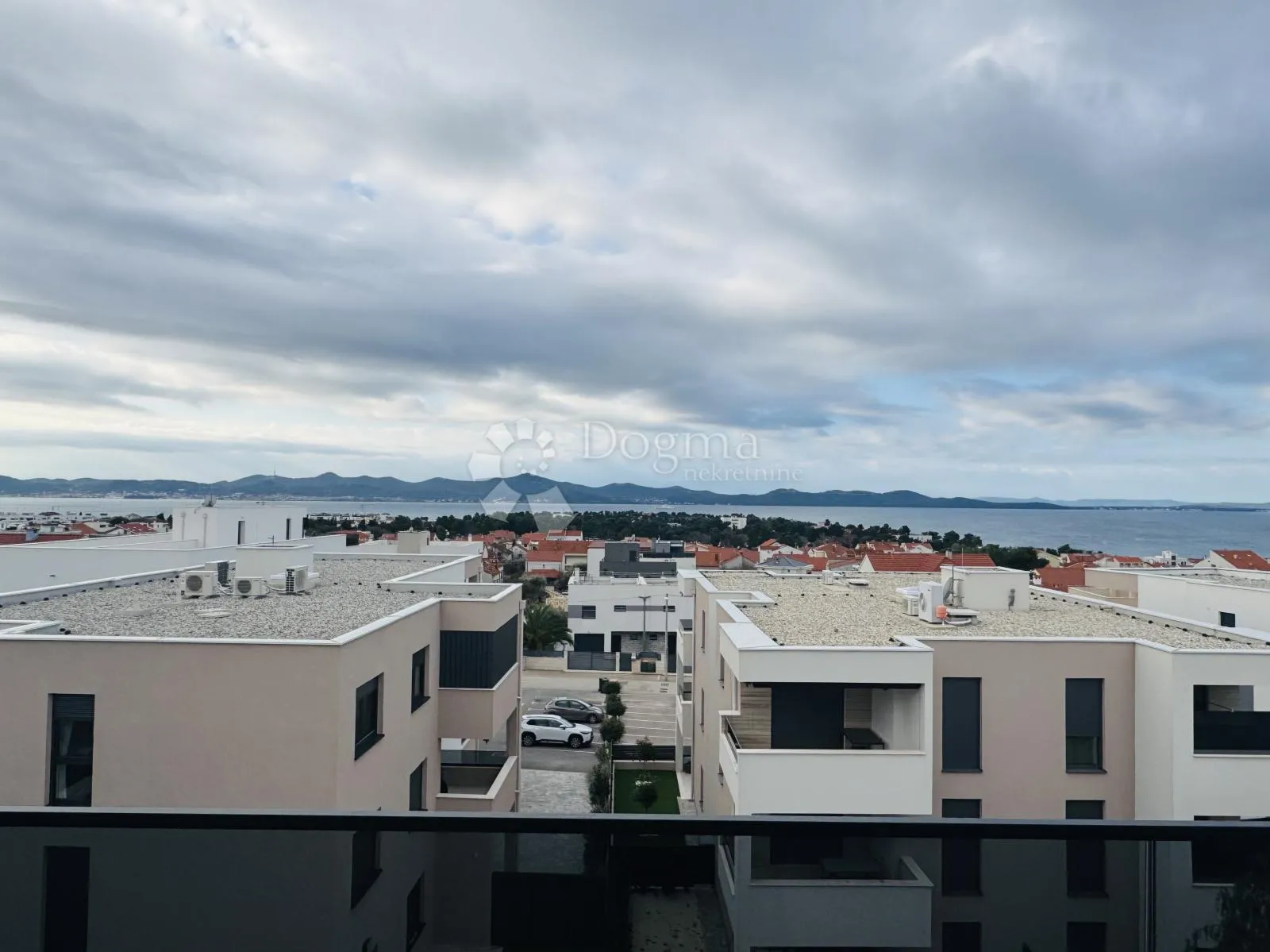 diklovac | penthouse s krovnom terasom, pogled na more - slika 8