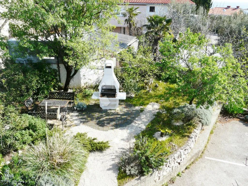 dva apartmana - prilika za investitore - slika 7