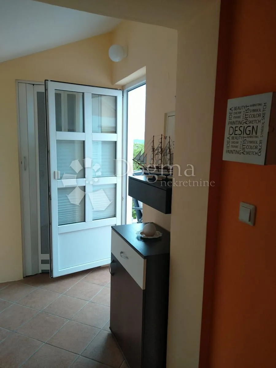 krk,malinska -apartman 3s+db,terasa,tri parking mjesta - slika 13