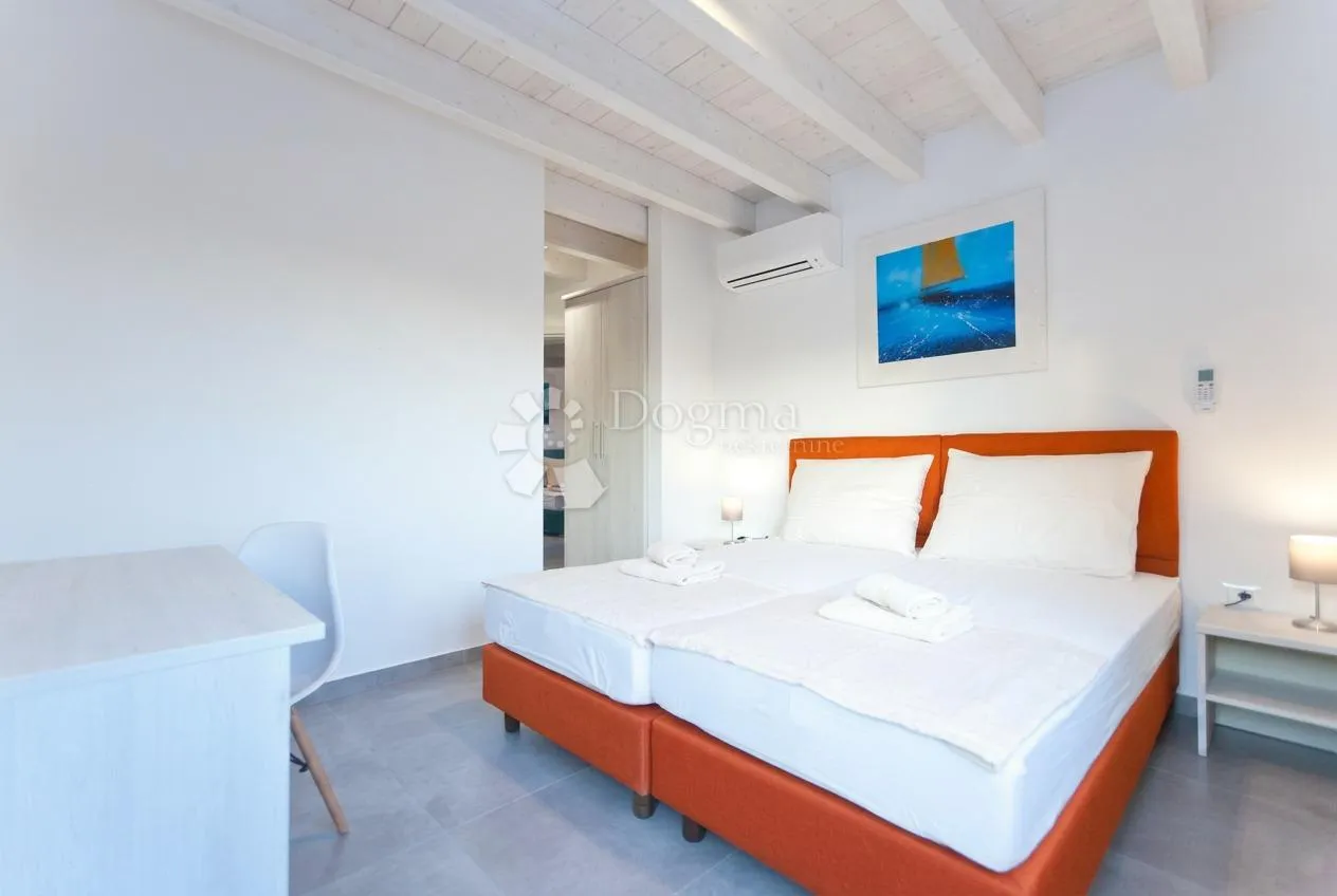 vila s bazenom i wellnessom u medulinu (pomer) - istra - slika 23