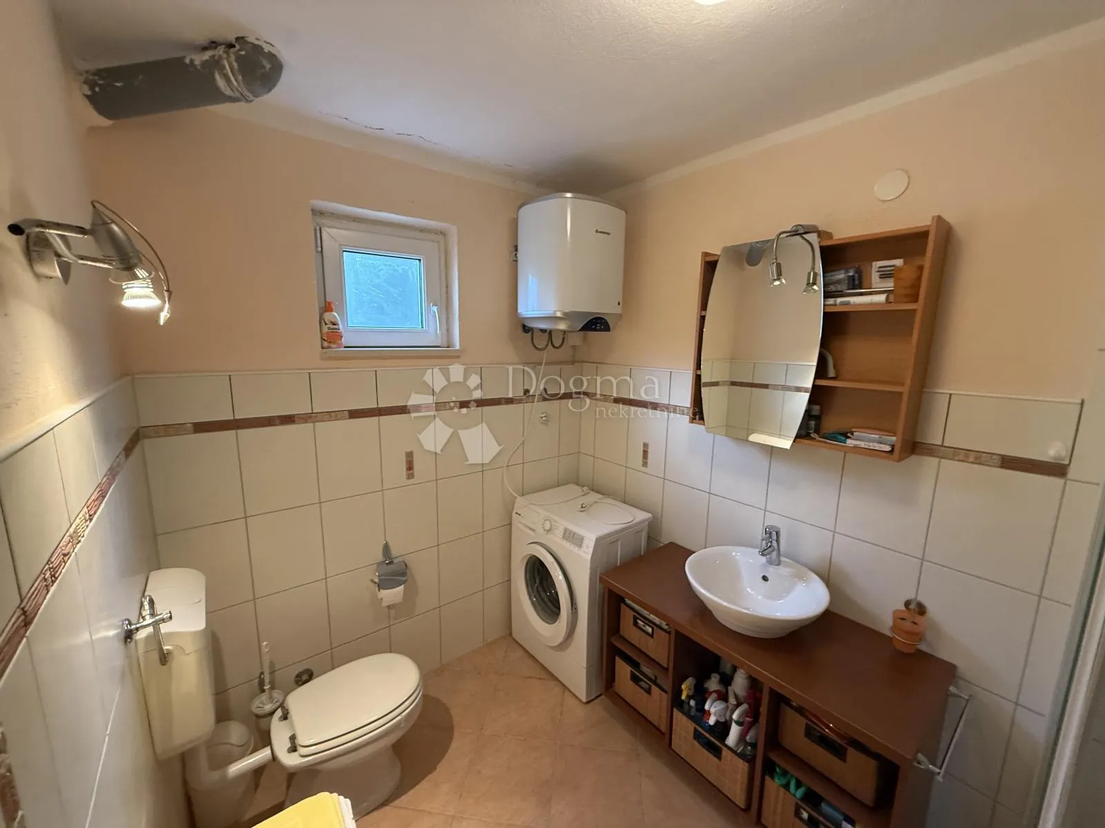 dva apartmana, marušići - slika 33
