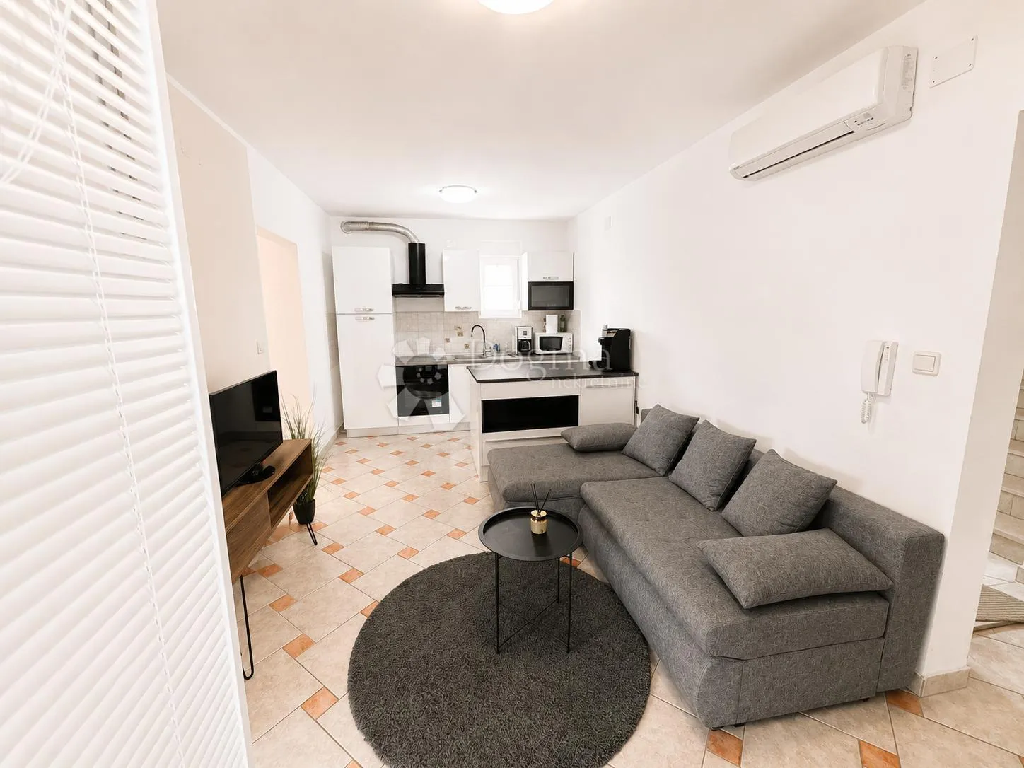 diklo, zadar - komforan renovirani stan 60 m2 - slika 3