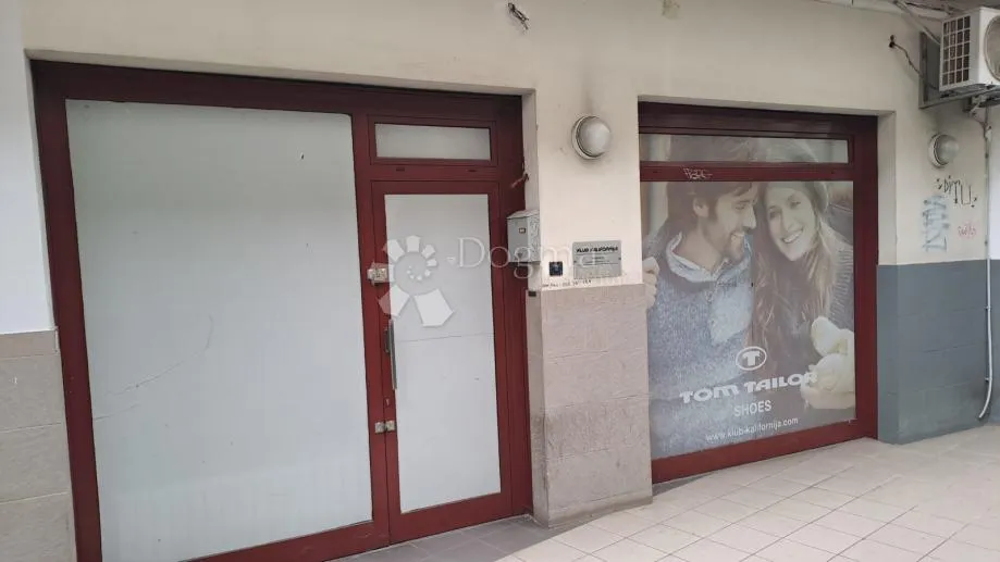 knežija – poslovni prostor 67,5 m² + galerija, prizemlje, odlična lokacija - slika 8