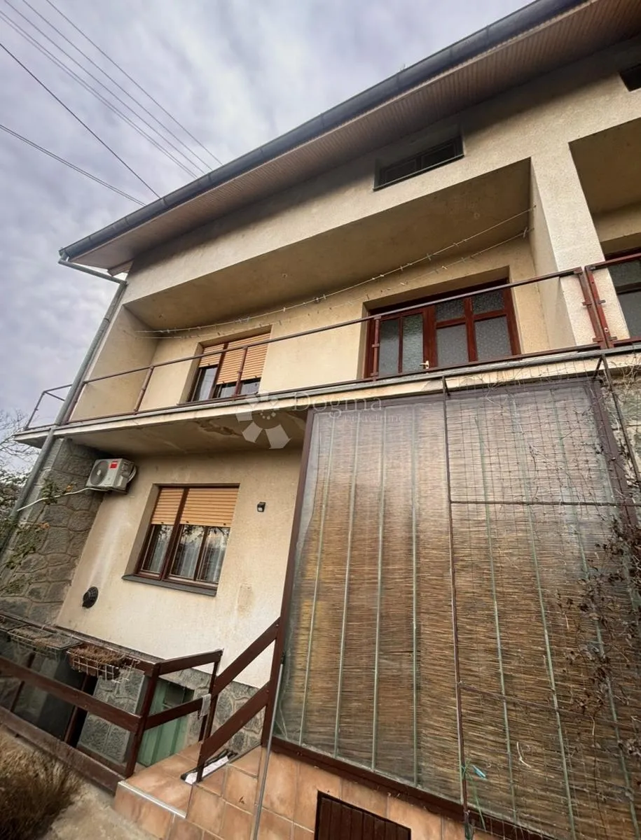 našice - kuća uz glavnu cestu sa okućnicom! 279m2 - slika 3