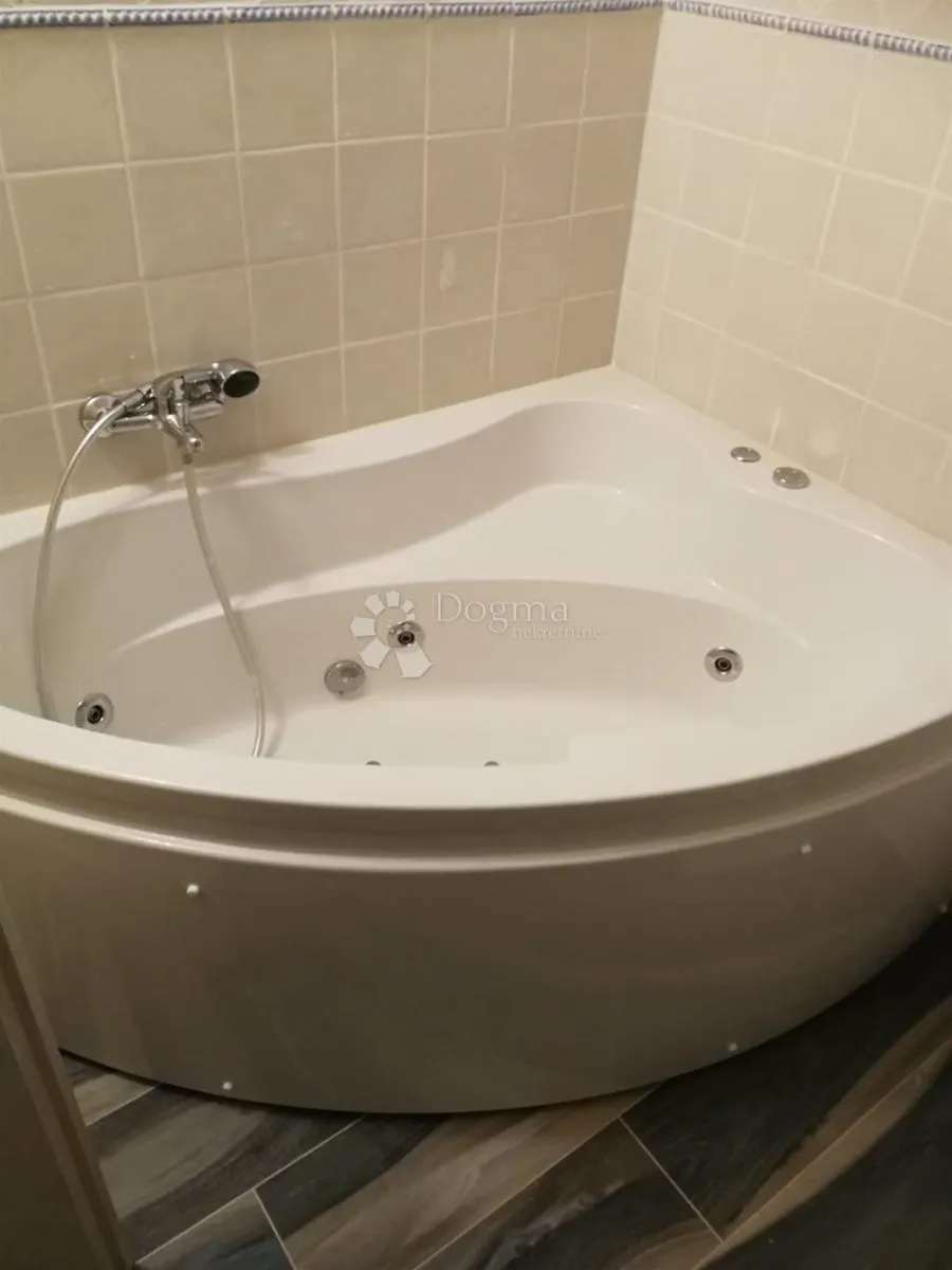 kamena vila u labinu - slika 23