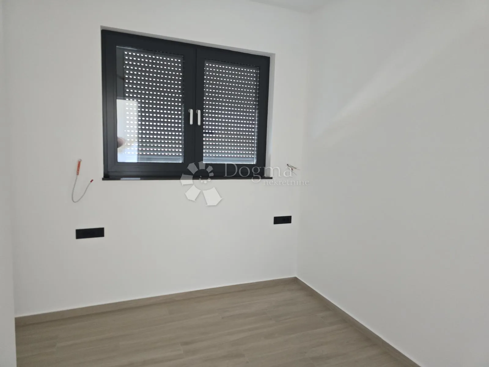 predivan penthaus 20 metara od mora - slika 11